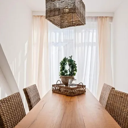 Apartment Koje #15 *